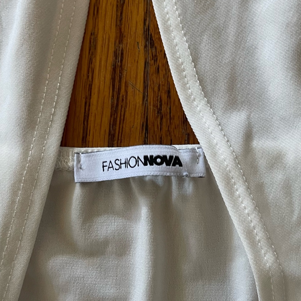 FASHION NOVA Top - Picture 6 of 7